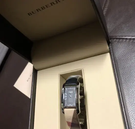 정품 버버리 시계 BURBERRY